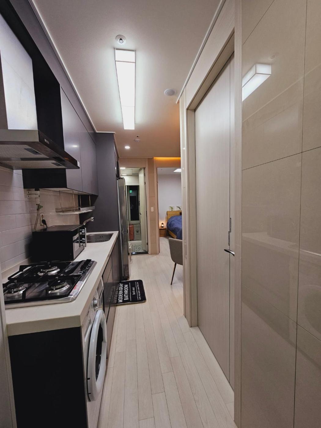 환상적인 뷰의 옐로우 하우스 Apartment โซล ภายนอก รูปภาพ